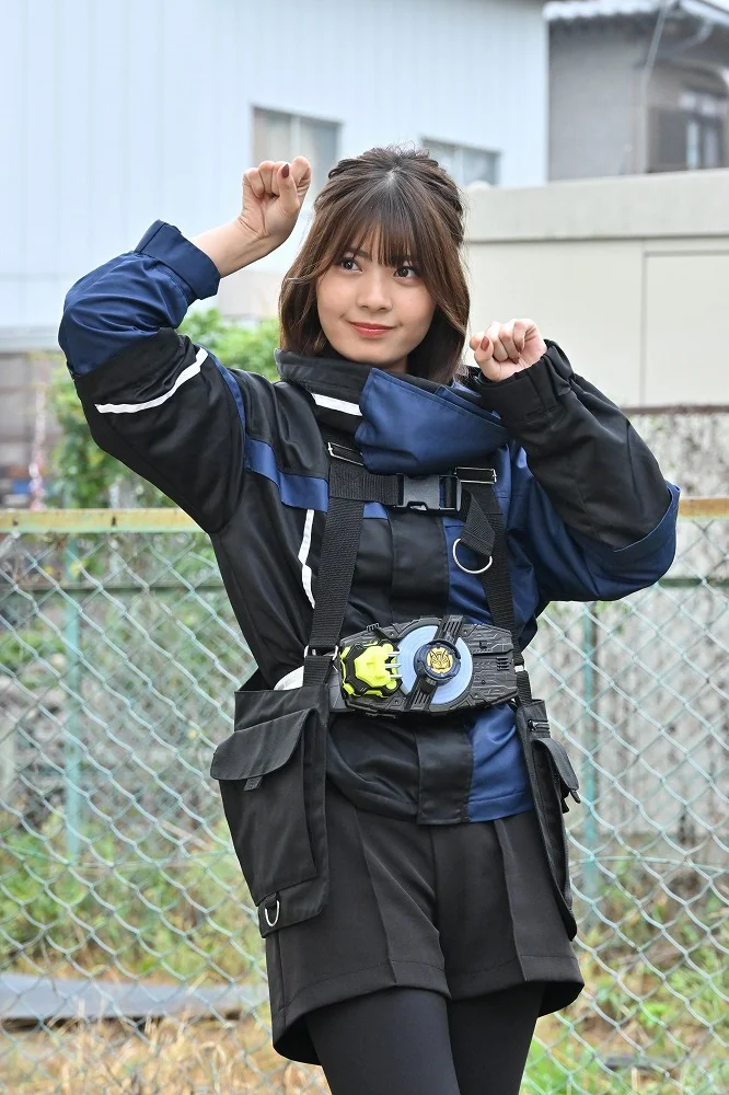 『仮面ライダーギーツ』で鞍馬祢音を演じた星乃夢奈さん(東映公式図鑑)